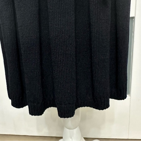 NEW ST. JOHN SPORT Wool/Rayon Santana Knit Skirt Mid Length Black Size Medium - Picture 7 of 8